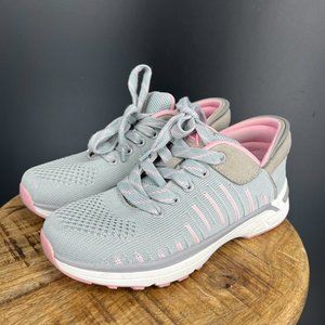 Zeba Sneakers, Hands free - No bending down required, Size 8